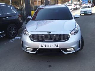 2018 KIA NIRO 1.6 LUXURY - 3