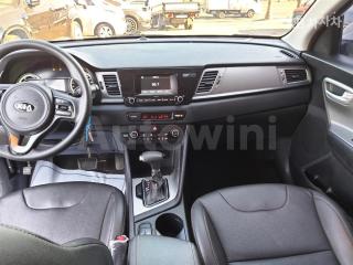 2018 KIA NIRO 1.6 LUXURY - 14