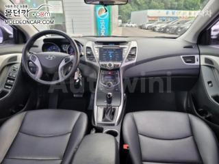 KMHDG41DBFU468369 2015 HYUNDAI  AVANTE ELANTRA 1.6 GDI SMART BASIC-4