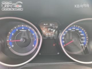 2015 HYUNDAI  AVANTE ELANTRA 1.6 GDI SMART BASIC - 7