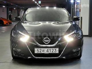 1N4AA6AP9JC404078 2018 NISSAN MAXIMA 3.5 플라티늄-0