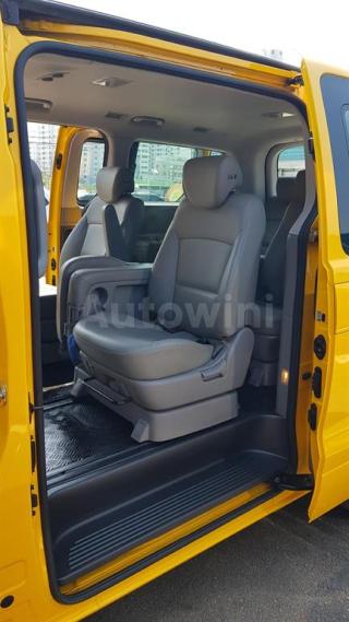 2018 HYUNDAI  GRAND STAREX CHILD PROTECTIVE VEHICLE 12 SEATS 4WD - 18