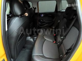 WMWXV5100JTC99694 2018 MINI COOPER 5DOORS SD 2.0-5