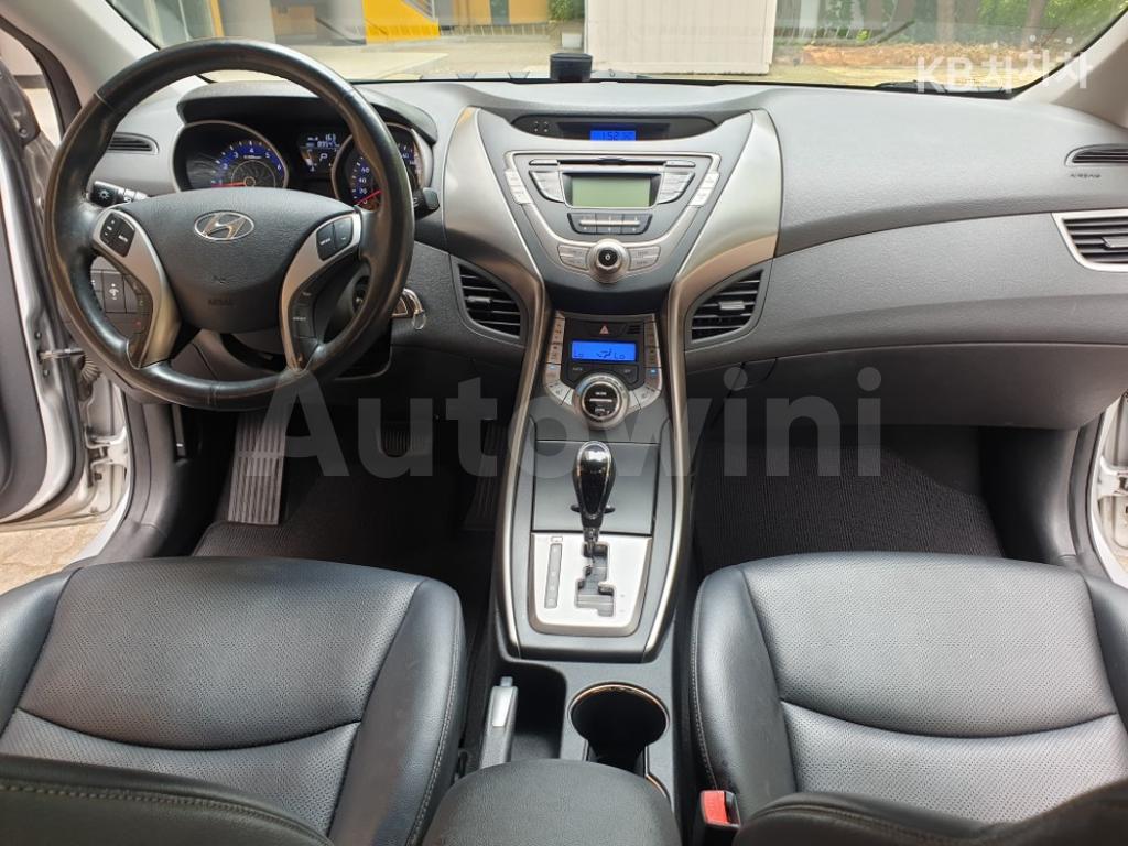 2013 HYUNDAI AVANTE MD ELANTRA M16 GDI SMART - 9