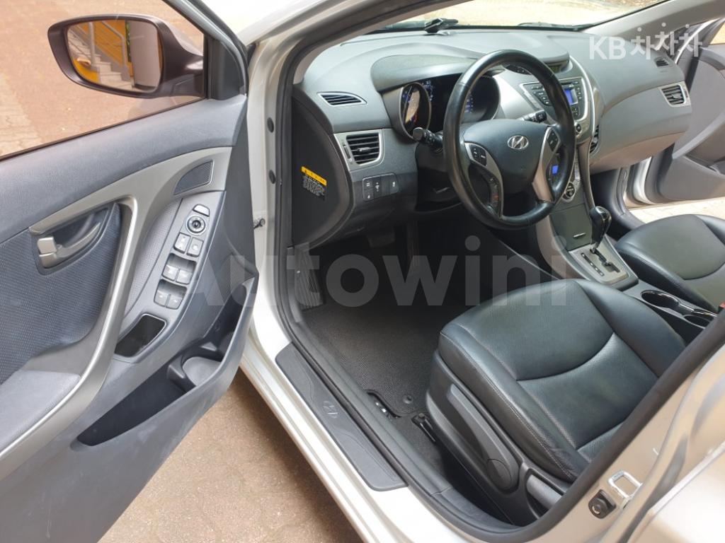 2013 HYUNDAI AVANTE MD ELANTRA M16 GDI SMART - 13