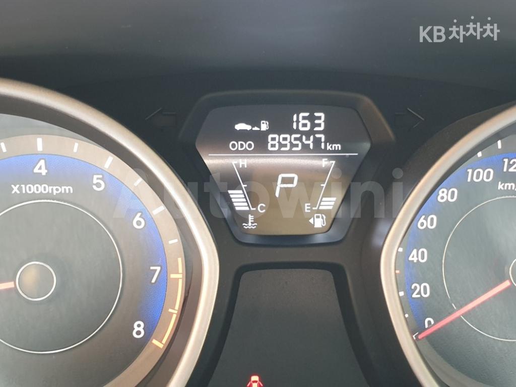2013 HYUNDAI AVANTE MD ELANTRA M16 GDI SMART - 15