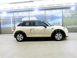 WMWXN3103J3C13024 2018 MINI COOPER D 2.0 BASIC-2