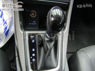 2016 HYUNDAI  AVANTE ELANTRA 1.6 GDI MORDERN BASIC - 16