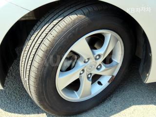 2013 HYUNDAI AVANTE MD ELANTRA M16 GDI DELUXE - 20
