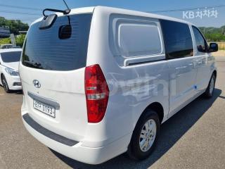 KMFWBX7KBHU890546 2017 HYUNDAI GRAND STAREX H-1 5 SEATS VAN MORDERN-3