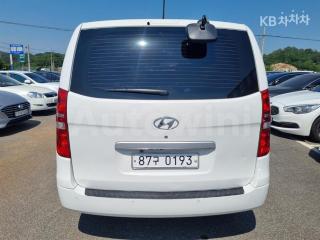 KMFWBX7KBHU890546 2017 HYUNDAI GRAND STAREX H-1 5 SEATS VAN MORDERN-4