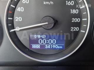 2017 HYUNDAI GRAND STAREX H-1 5 SEATS VAN MORDERN - 10
