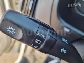 2017 HYUNDAI GRAND STAREX H-1 5 SEATS VAN MORDERN - 17