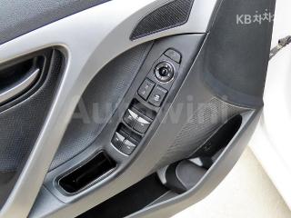 2013 HYUNDAI AVANTE MD ELANTRA M16 GDI SMART - 14