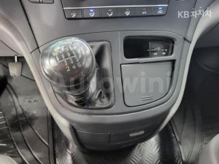2017 HYUNDAI GRAND STAREX H-1 5 SEATS VAN MORDERN - 14