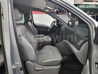 2017 HYUNDAI GRAND STAREX H-1 5 SEATS VAN MORDERN - 15