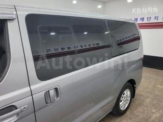 2017 HYUNDAI GRAND STAREX H-1 5 SEATS VAN MORDERN - 18