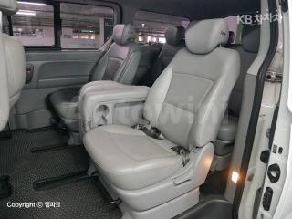 2017 HYUNDAI GRAND STAREX H-1 12 SEATS WAGON CVX 4WD SMART - 11