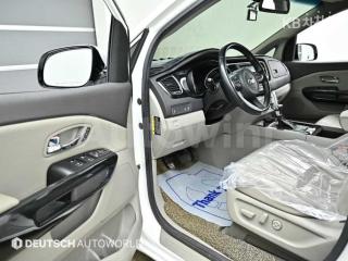 2017 KIA  CARNIVAL SEDONA 9 SEATS 2.2 DIESEL NOBLESSE - 11