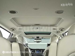 2017 KIA  CARNIVAL SEDONA 9 SEATS 2.2 DIESEL NOBLESSE - 20