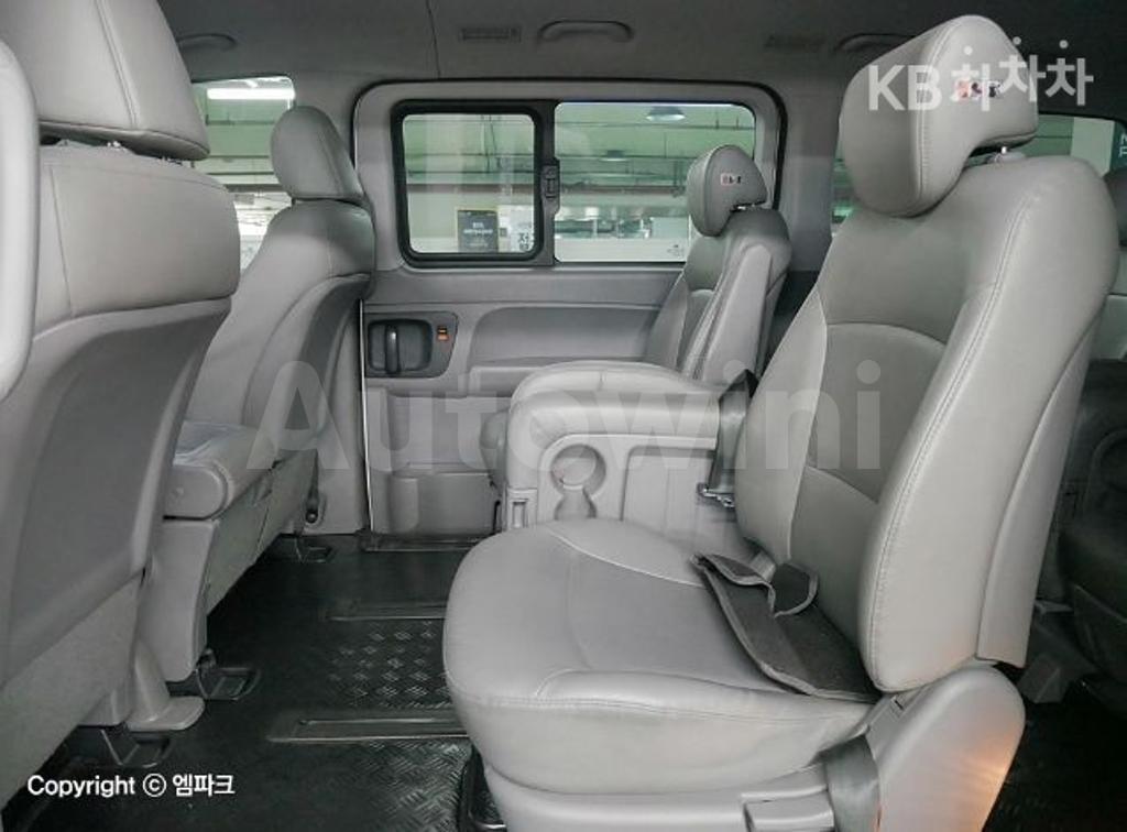 KMJWA37TBLU105549 2020 HYUNDAI  GRAND STAREX LPI 12 SEATS SMART-5