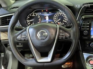 2017 NISSAN MAXIMA 3.5 플라티늄 - 8