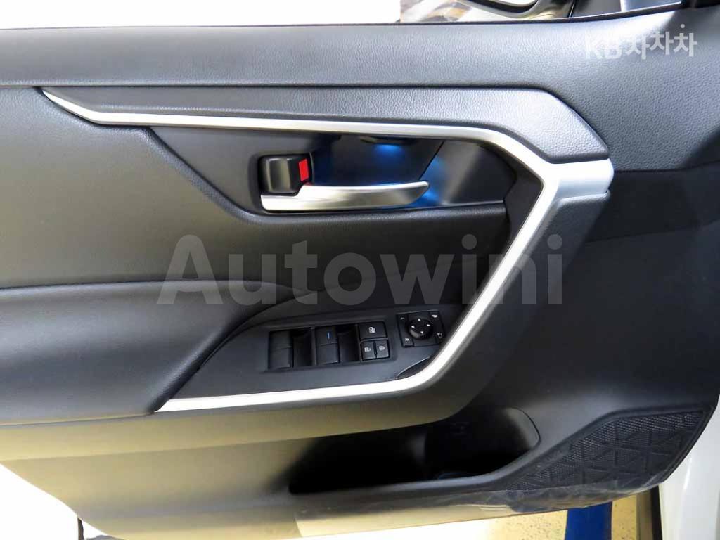 2021 TOYOTA RAV4 2.5 HYBRID 2WD BASIC - 14