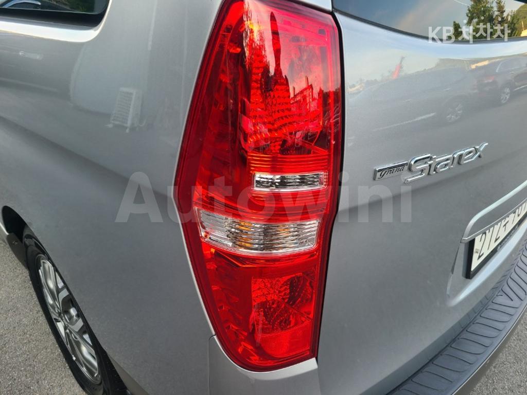 2021 HYUNDAI  GRAND STAREX URBAN 9 SEATS PREMIUM SPECIAL - 10