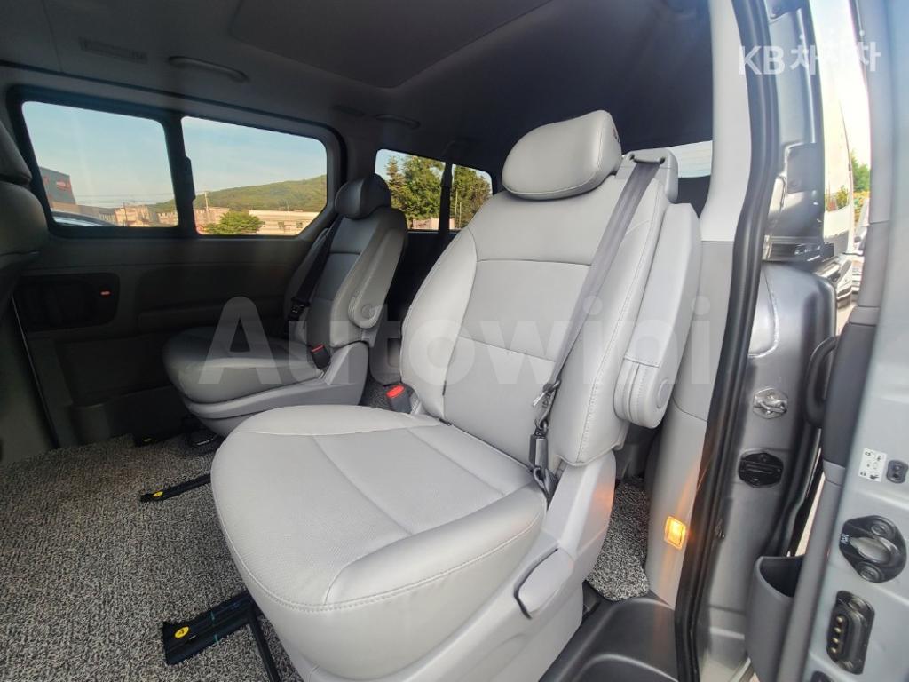2021 HYUNDAI  GRAND STAREX URBAN 9 SEATS PREMIUM SPECIAL - 12