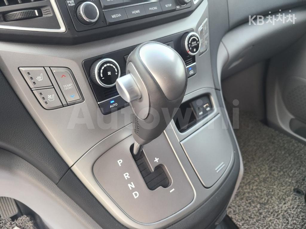 2021 HYUNDAI  GRAND STAREX URBAN 9 SEATS PREMIUM SPECIAL - 23