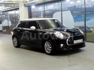 WMWXU1100J2G05794 2018 MINI COOPER 5DOORS 1.5 HIGH트림-1