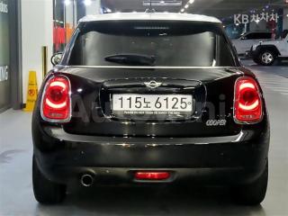 WMWXU1100J2G05794 2018 MINI COOPER 5DOORS 1.5 HIGH트림-4