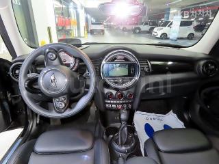 2018 MINI COOPER 5DOORS 1.5 HIGH트림 - 10