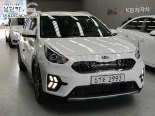KNACC81CGLA330869 2020 KIA  NIRO 1.6 PHEV NOBLESSE-1
