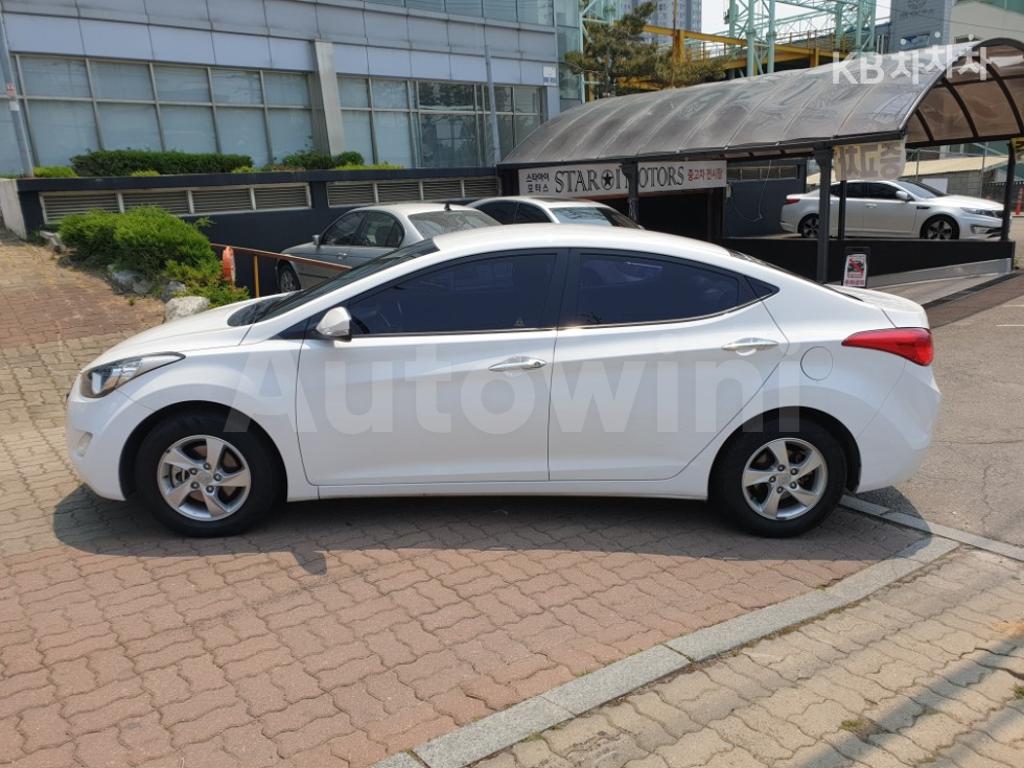 2013 HYUNDAI AVANTE MD ELANTRA M16 GDI SMART - 9