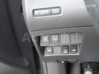 2016 NISSAN ROGUE 4WD CVT PREMIUM - 9