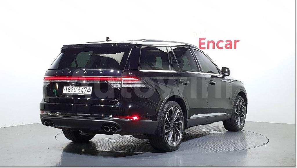5LM5J7XC9LGL10244 2020 LINCOLN AVIATOR 3.0 V6 RESERVE-1