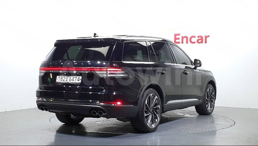 5LM5J7XC9LGL10244 2020 LINCOLN AVIATOR 3.0 V6 RESERVE-2