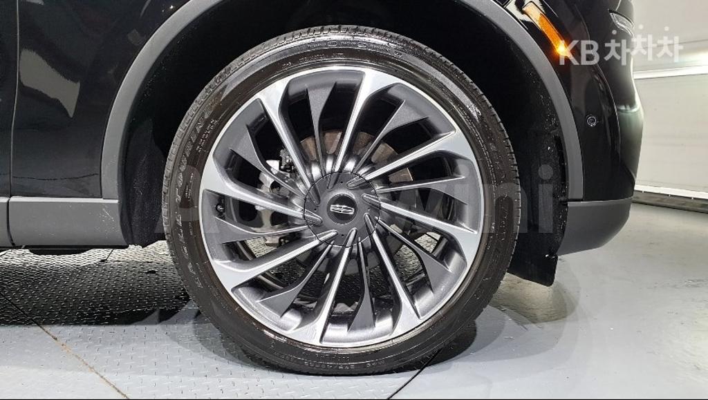 5LM5J7XC9LGL10244 2020 LINCOLN AVIATOR 3.0 V6 RESERVE-4