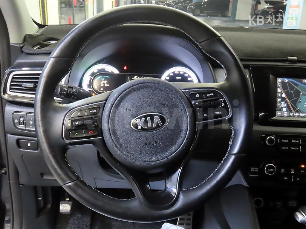 2018 KIA NIRO 1.6 PRESTIGE - 8