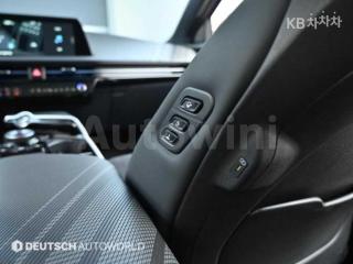 2022 KIA EV6 롱 레인지 4WD GT-LINE - 17