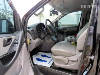 KMJWA37KBKU057128 2019 HYUNDAI  GRAND STAREX 웨건 12 SEATS SMART-4