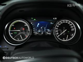 2019 TOYOTA CAMRY 2.5 HYBRID XLE - 8