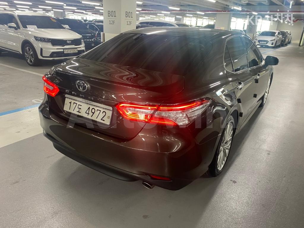 2019 TOYOTA CAMRY 2.5 XLE - 4