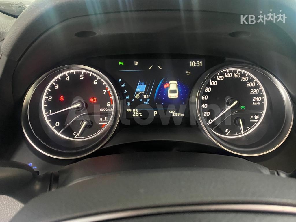 2019 TOYOTA CAMRY 2.5 XLE - 12