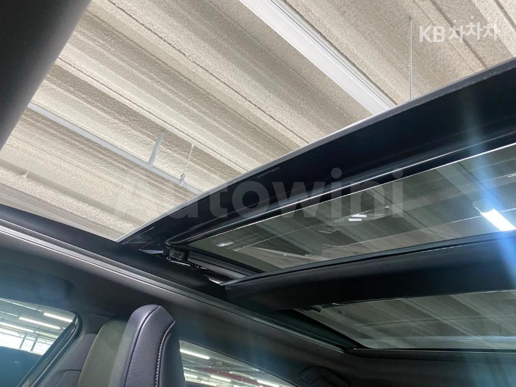 2019 TOYOTA CAMRY 2.5 XLE - 15
