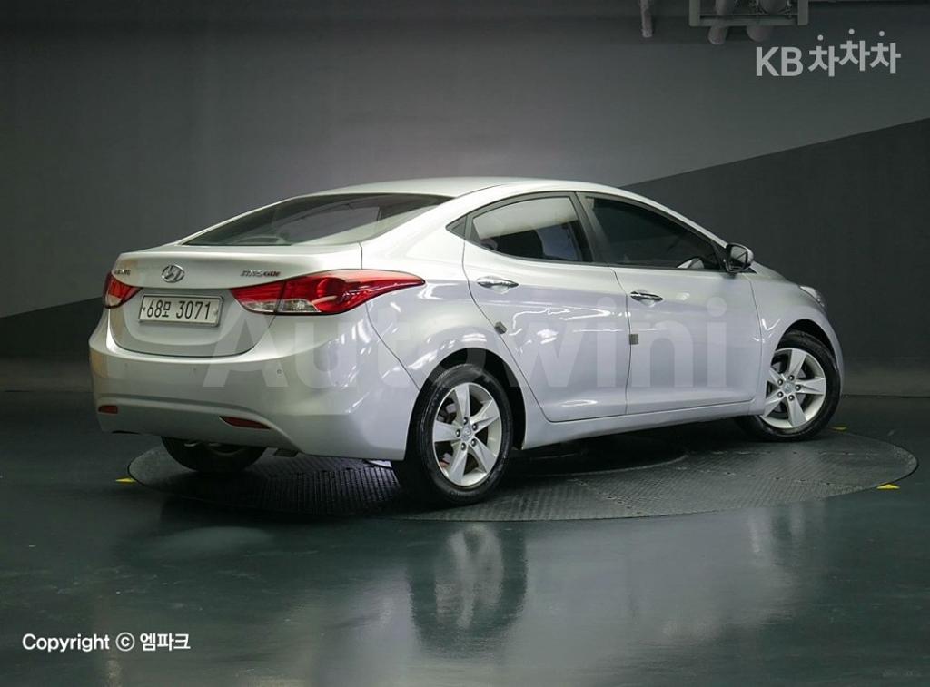 KMHDG41DBBU073874 2010 HYUNDAI AVANTE MD ELANTRA M16 GDI LUXURY-2