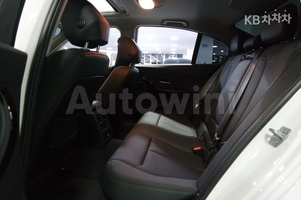 2018 BMW 3 SERIES 320D F30(12~) - 11