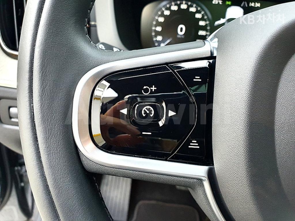 2020 VOLVO XC60 T6 INSCRIPTION - 16