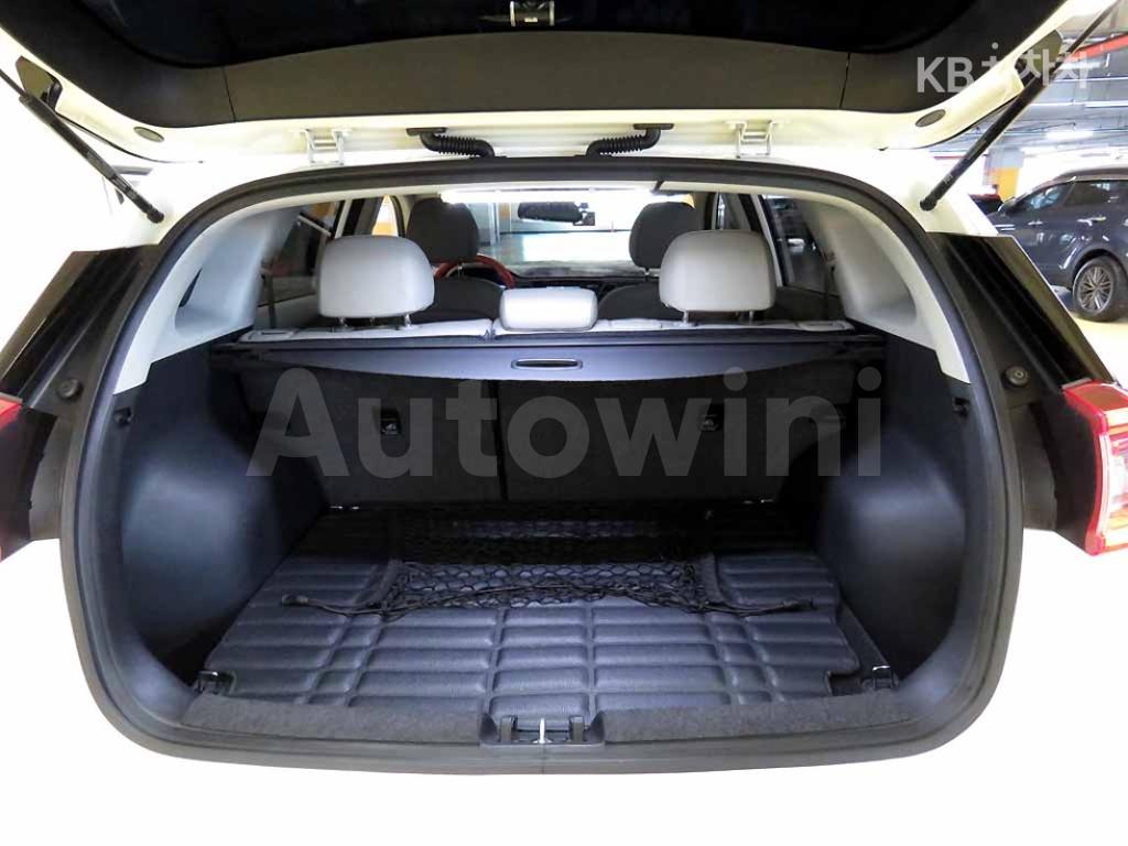 2018 KIA NIRO 1.6 NOBLESSE - 17